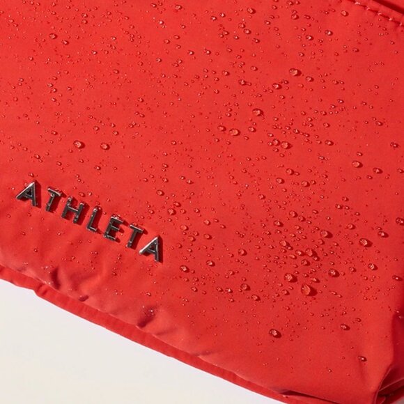 Athleta All About Large Crossbody Belt Bag in Cardinal Red - Picture 3 of 13